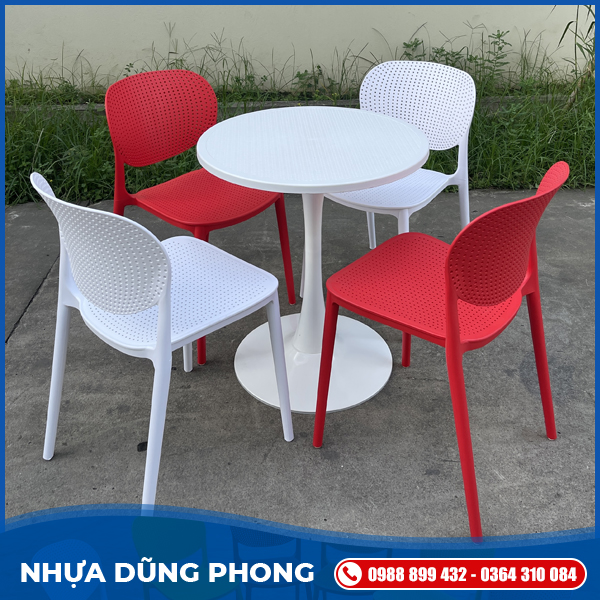Bàn tròn trụ tuylip