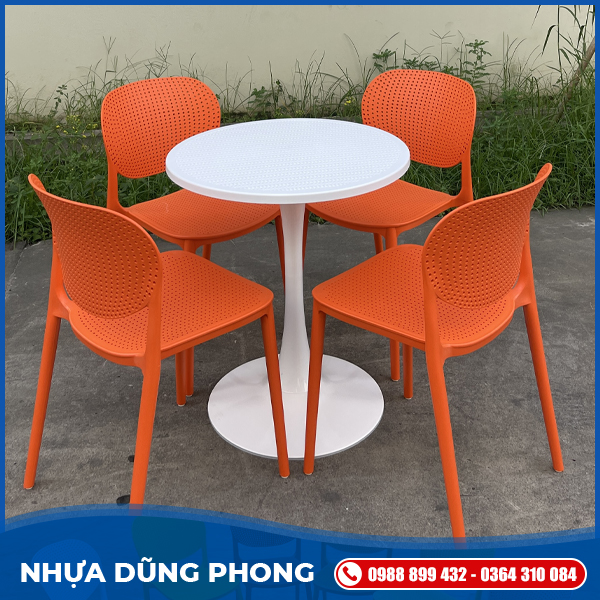 Bàn tròn trụ tuylip	